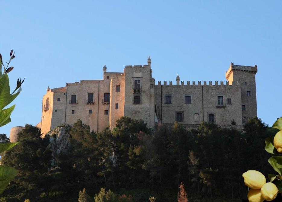 Il Moro Hotel Carini Exterior photo